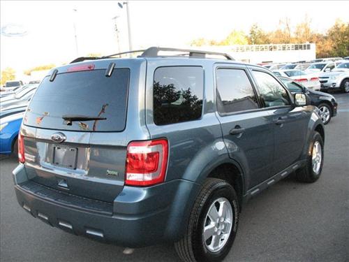 Ford Escape 2010 photo 1