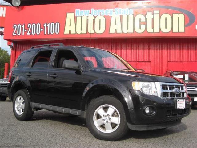 Ford Escape 4dr Sdn XLS Sport Utility