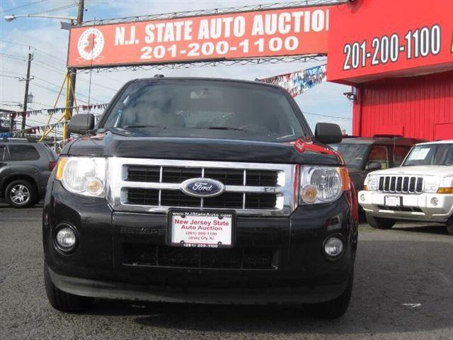 Ford Escape 2010 photo 2