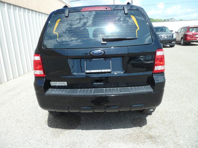 Ford Escape 4DR 4WD BASE AT SUV