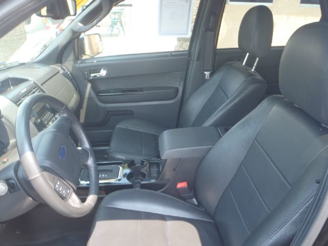 Ford Escape 2010 photo 4