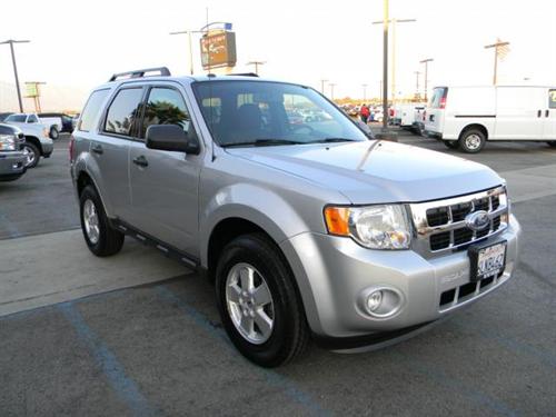 Ford Escape 2010 photo 2