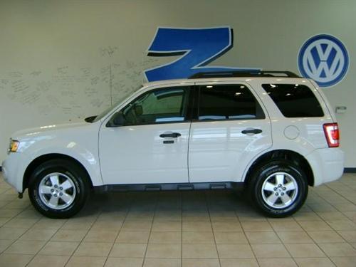 Ford Escape 2010 photo 2