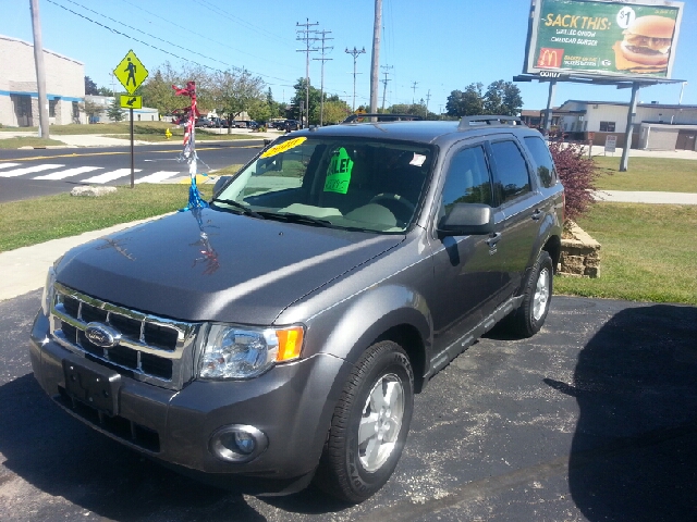 Ford Escape 2010 photo 2