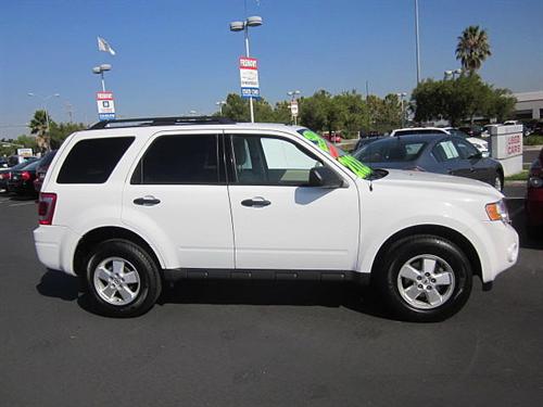 Ford Escape 2010 photo 1
