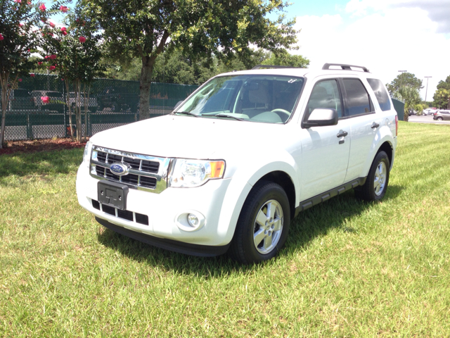 Ford Escape 2010 photo 2