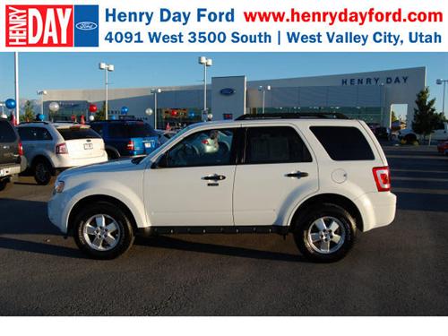 Ford Escape 2010 photo 1