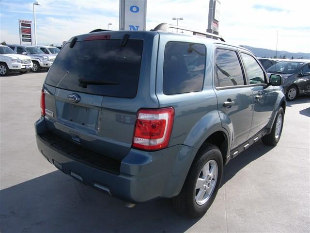 Ford Escape 2010 photo 1