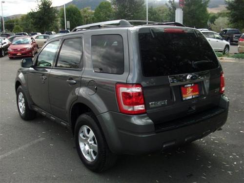 Ford Escape 2010 photo 2