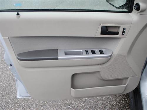 Ford Escape 2010 photo 3