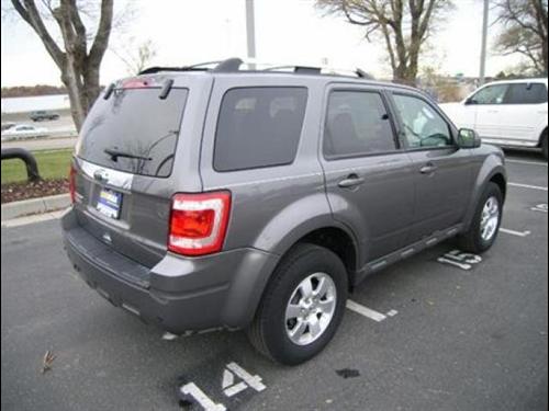 Ford Escape 2010 photo 1