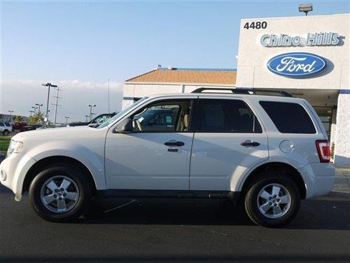 Ford Escape 2010 photo 2