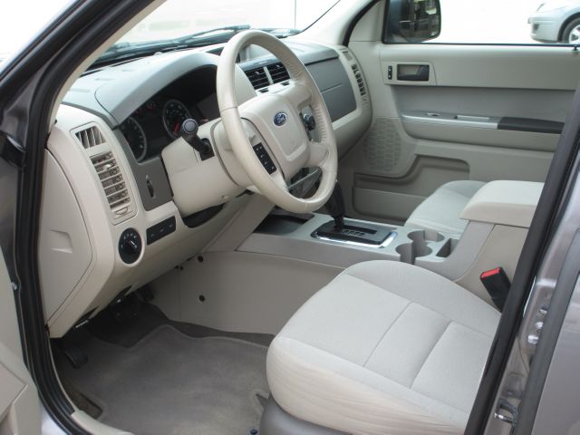 Ford Escape 2010 photo 10