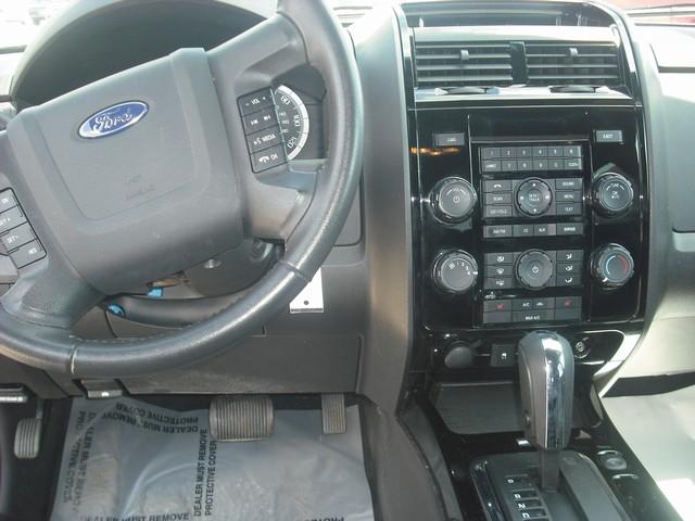 Ford Escape 2010 photo 3