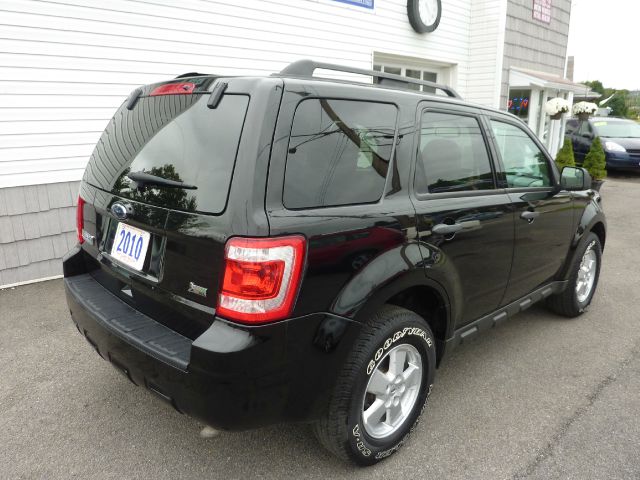 Ford Escape 2010 photo 1