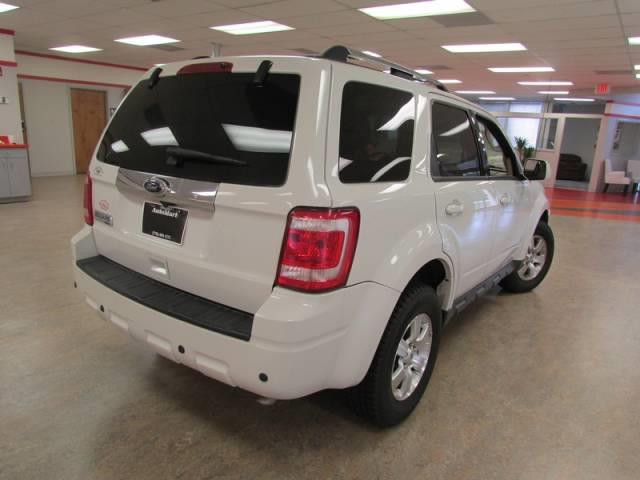Ford Escape 2010 photo 1