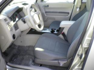 Ford Escape 2010 photo 2