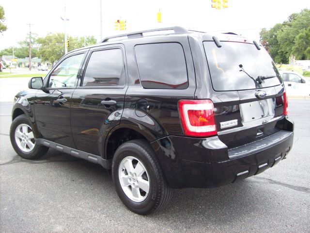Ford Escape 2010 photo 2