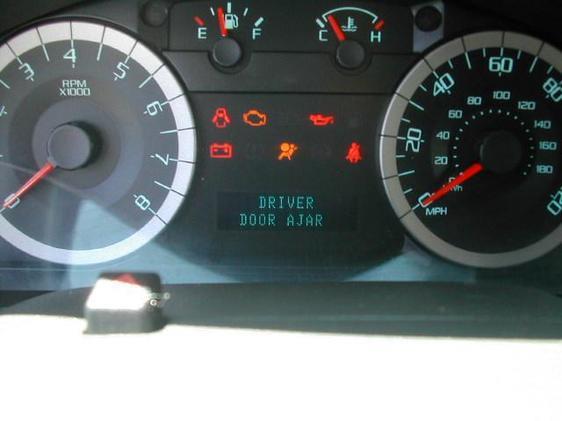 Ford Escape 2010 photo 1