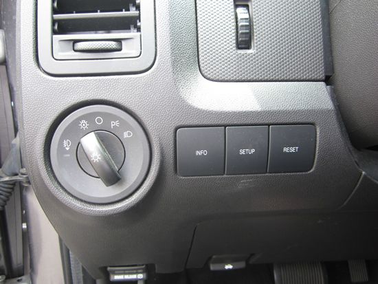 Ford Escape 2010 photo 11