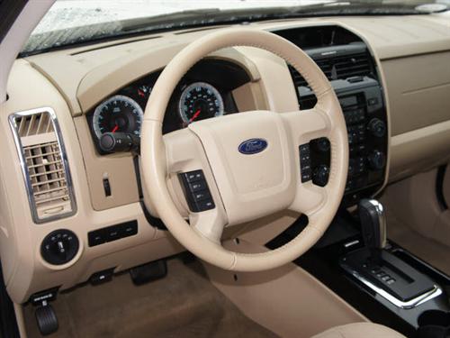 Ford Escape 2010 photo 2
