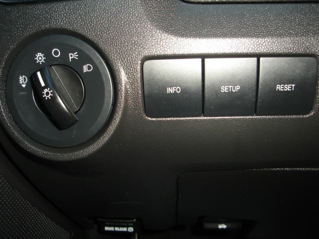 Ford Escape 2011 photo 13