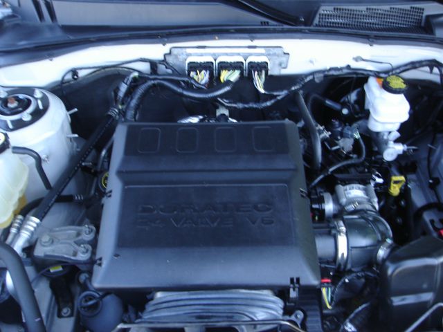 Ford Escape 2011 photo 19