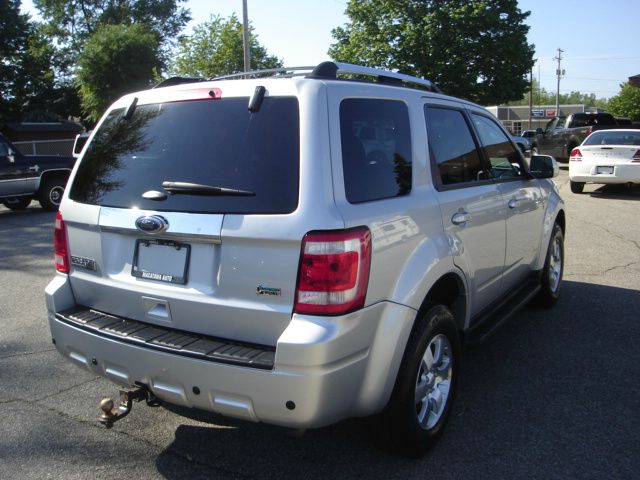 Ford Escape 2011 photo 25