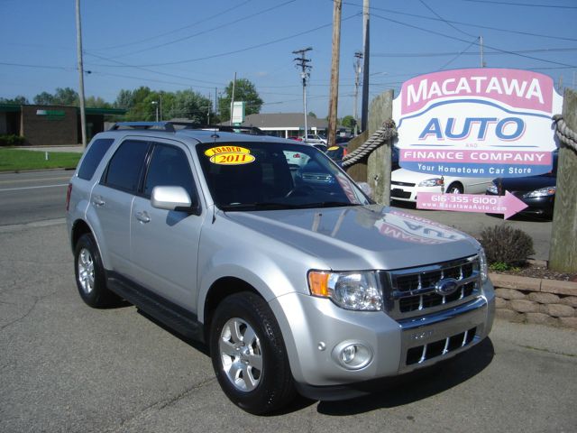 Ford Escape 2011 photo 26