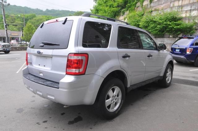 Ford Escape 2011 photo 11