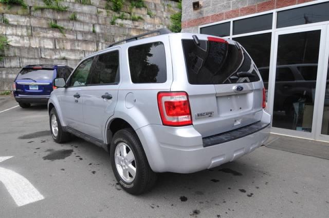 Ford Escape 2011 photo 13