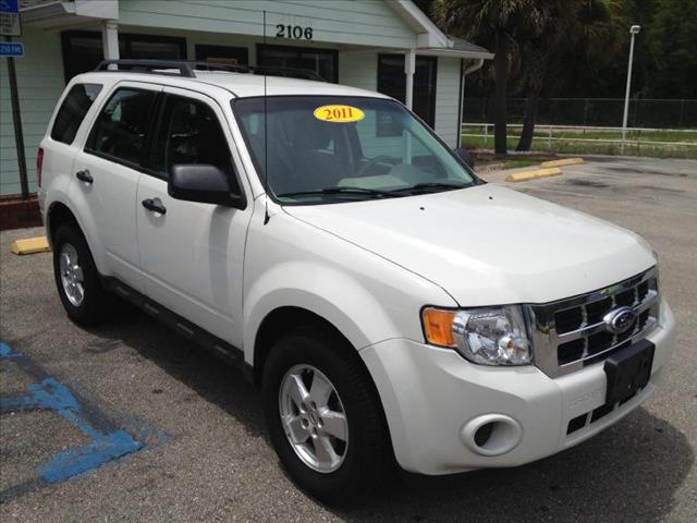 Ford Escape 2011 photo 1