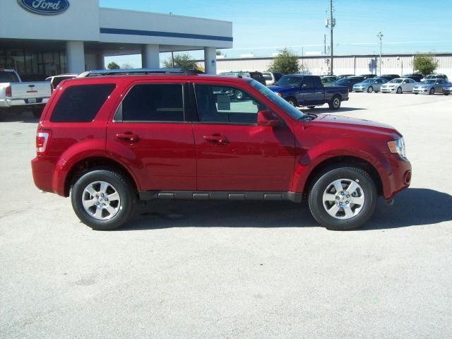 Ford Escape 2011 photo 1