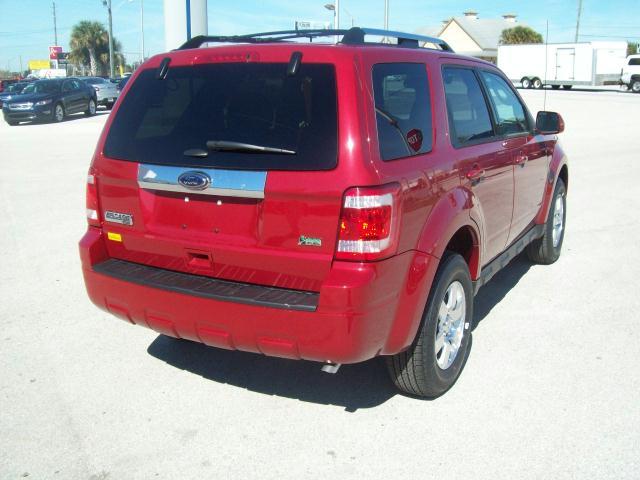 Ford Escape 2011 photo 2