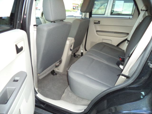 Ford Escape 2011 photo 4