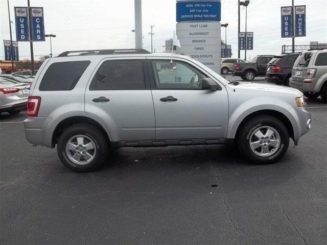Ford Escape 2011 photo 1