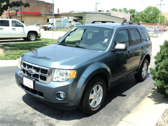 Ford Escape 2011 photo 2