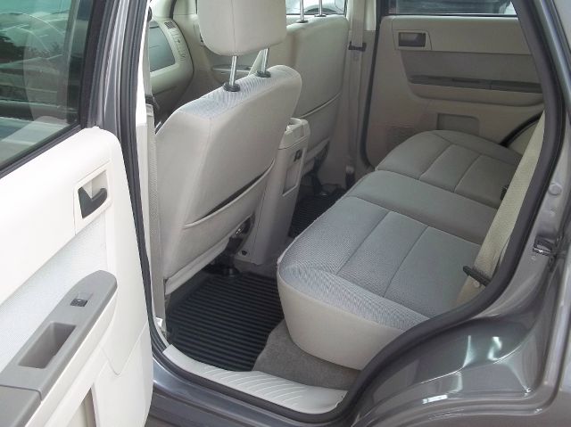 Ford Escape 2011 photo 11