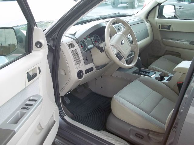 Ford Escape 2011 photo 12