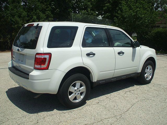Ford Escape 4DR 4WD BASE AT SUV