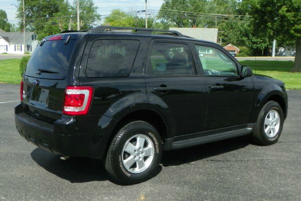 Ford Escape 2011 photo 4