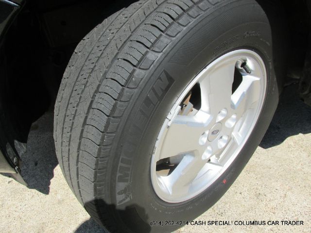 Ford Escape 2011 photo 4