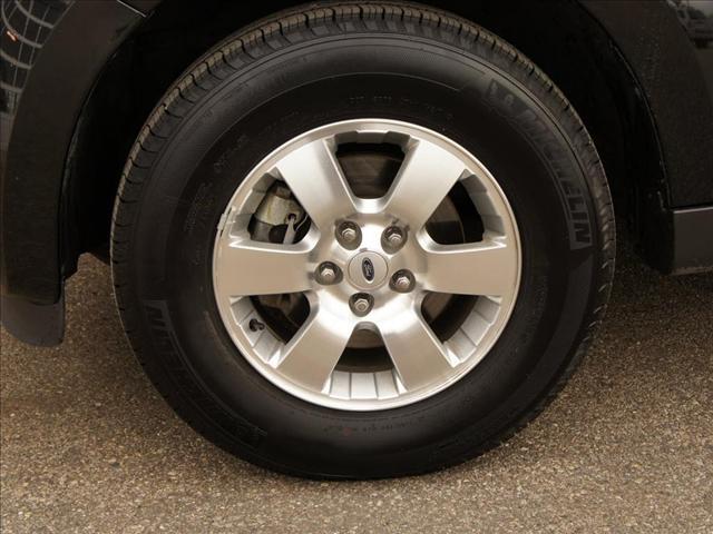 Ford Escape 2011 photo 1