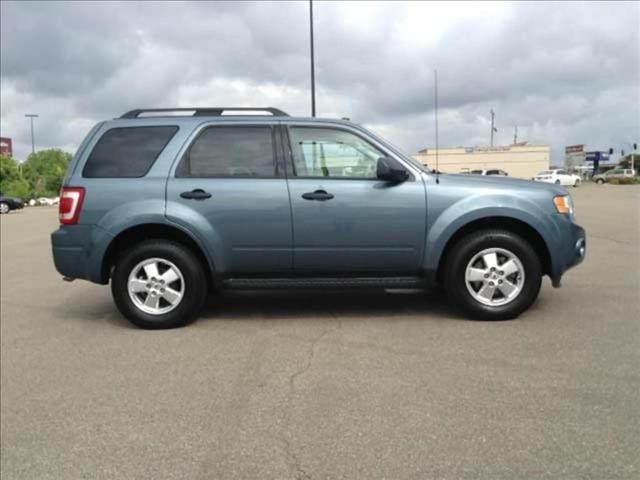 Ford Escape 2011 photo 1