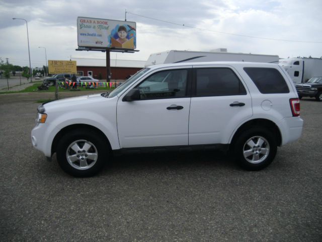 Ford Escape 3500 Cummins Diesel SUV