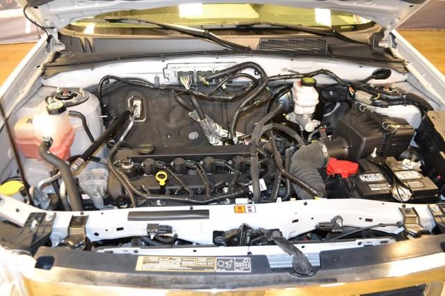 Ford Escape 2011 photo 17