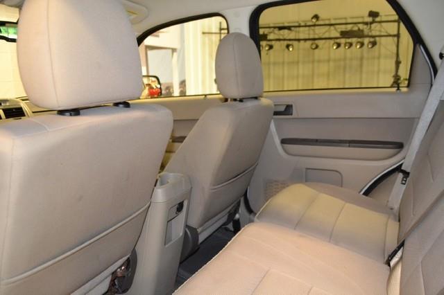 Ford Escape 2011 photo 8