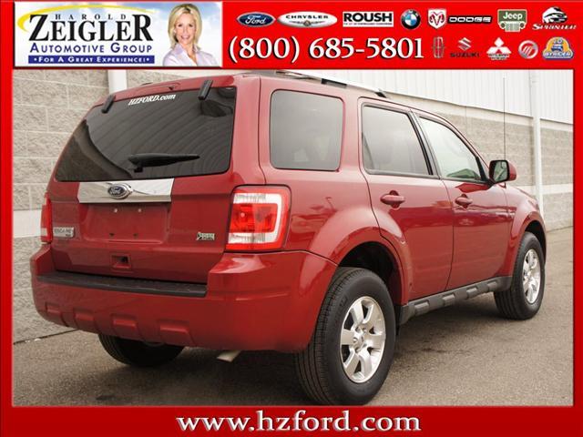 Ford Escape 2011 photo 1