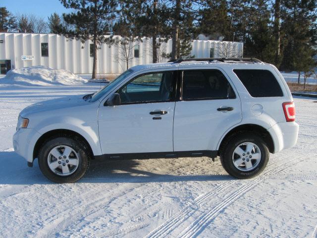 Ford Escape 2011 photo 1