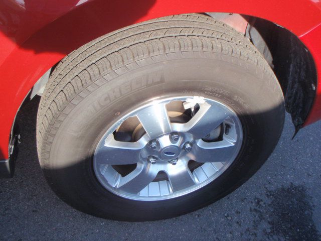 Ford Escape 2011 photo 31